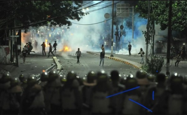 자카르타 폭동 1.jpg