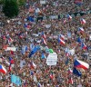 체코 프라하에서 총리 퇴진 시위 일어나