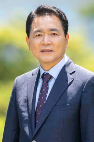 성일종 의원, “보수 국회의원 中 최초로 광주광역시 명예시민증 수여받아”