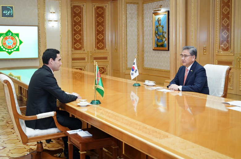 박진 외교부장관, 투르크메니스탄 최초 공식 방문