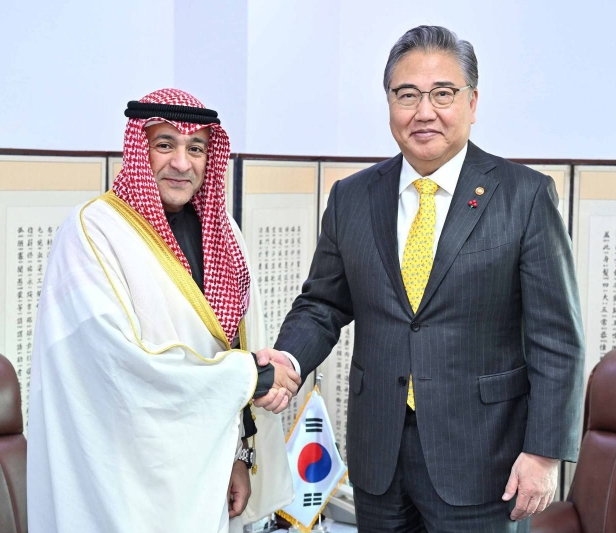 박진 외교부장관, 걸프협력회의(GCC) 사무총장 면담