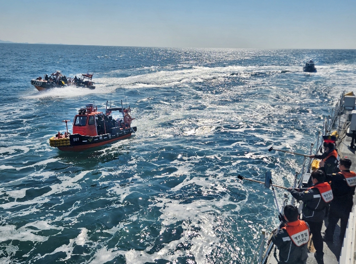 중부지방해양경찰청 서해5도특별경비단, 'NLL 해역을 지켜라' 불법조업 합동단속 훈련